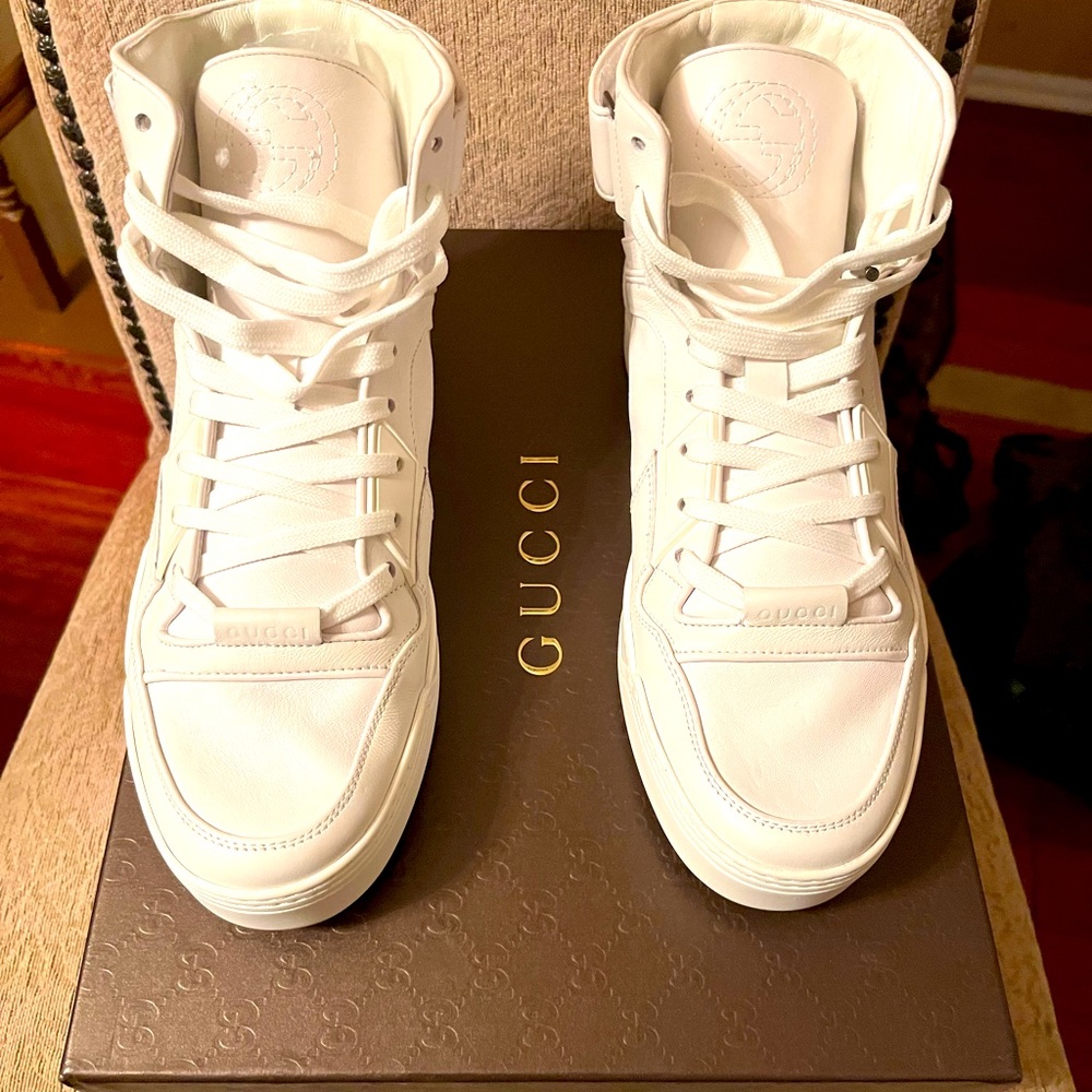 Authentic Mens Gucci Shoes. High top Sneakers. White. Size 7.5
